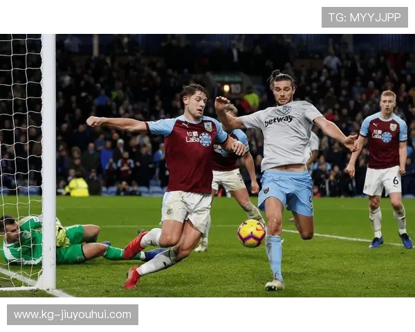 高效足球圈全面解析现代战术革新与数据驱动下的竞技新格局